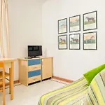 Hotel apartamentowy In Just 850 Mt From The